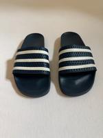 ADIDAS Badeslipper Badesandalen Adilette Schuhe Gr. 43 (9) TOP Nordrhein-Westfalen - Marl Vorschau