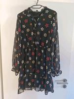 Festliche Kleid mit Blumenmuster Baden-Württemberg - Friedrichshafen Vorschau