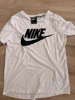 Nike Shirt S weiß T-Shirt Damen Mädchen Hessen - Messel Vorschau