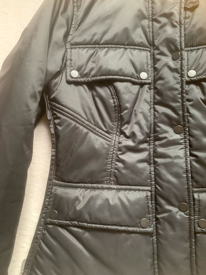 Belstaff - Damen Jacke, Gr. 38, schwarz in Frankfurt am Main