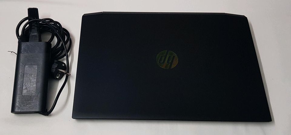 Laptop hp Gaming pavilion 15. NVIDIA GTX/VEGA 8 2GB/20GB RAM/SSD/ in Düsseldorf