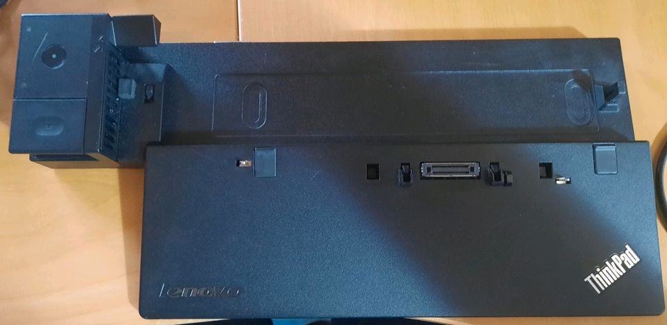 Dockingstation ThinkPad Ultra Dock Type 40A2 in Penzberg