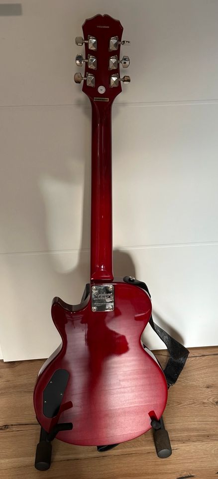 Epiphone Les Paul Special 2 E-Gitarre mit Marshall Verstärker in Leuterod