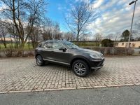 Touareg 7P Executive Edition Luft ACC Kühl Sitze Bayern - Hof (Saale) Vorschau