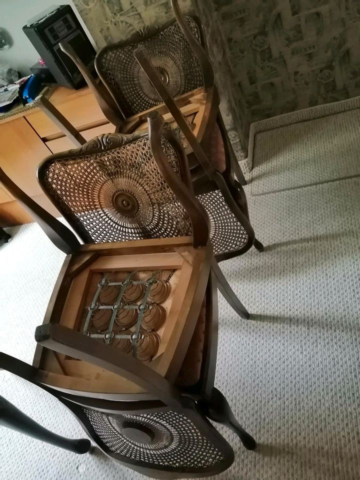 Sehr schöne, alte Tischgarnitur; Vintage in Bad Rodach