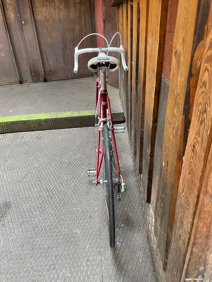 Bianchi Rennrad Rot Selten Rarität 1979 RH57 in Hamburg