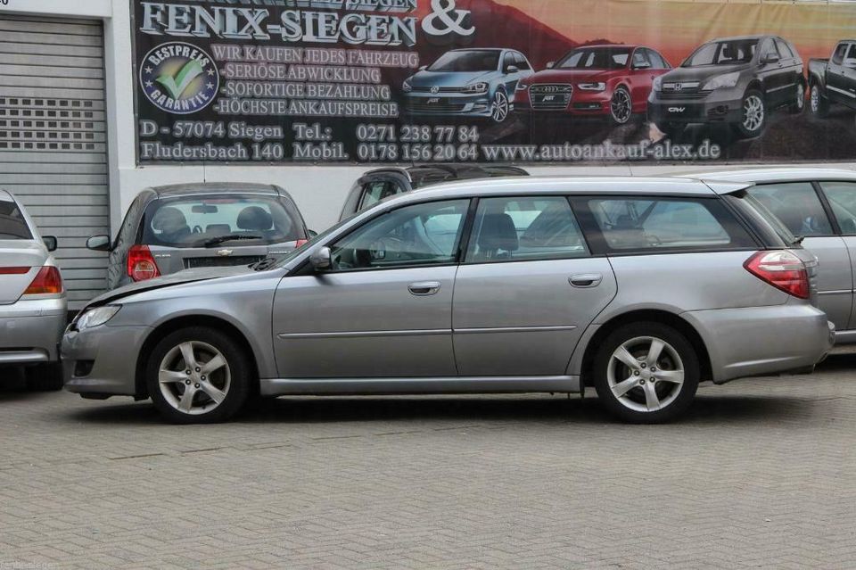 TÜR hinten links C6Z Silber Subaru Legacy IV, 4 in Siegen