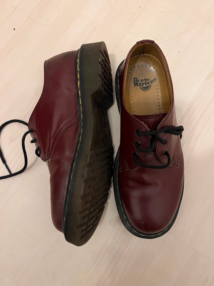 Dr. Martens Schuhe / Unisex / Gr. 39 in Berlin