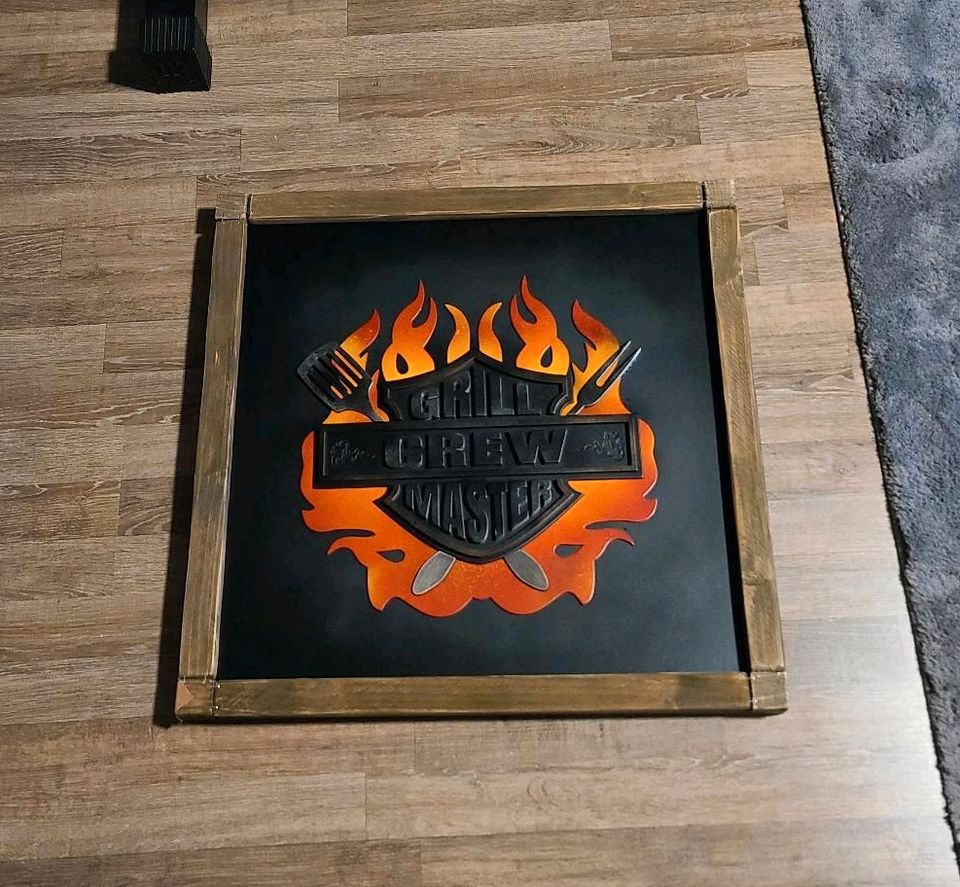 Hochwertiges 3D Grill Schild / Logo aus Holz - Harley Davidson in Butzbach