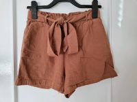 Stoffshorts mit Bindegürtel für den Sommer/ Damen/ Größe S Nordrhein-Westfalen - Borgentreich Vorschau