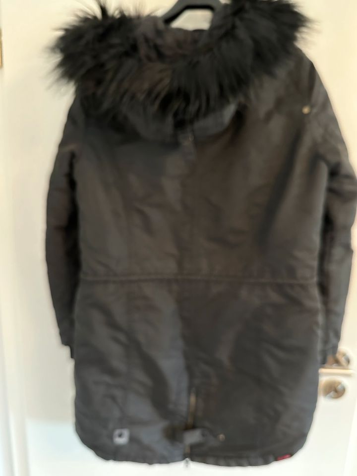 Khujo Winterjacke Gr.L in Rodenbach b. Altenkirchen, Westerwald