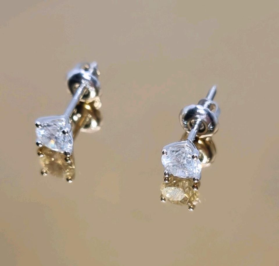 Exklusive 1 carat Diamantohrstecker in Weißgold in Nürnberg (Mittelfr)