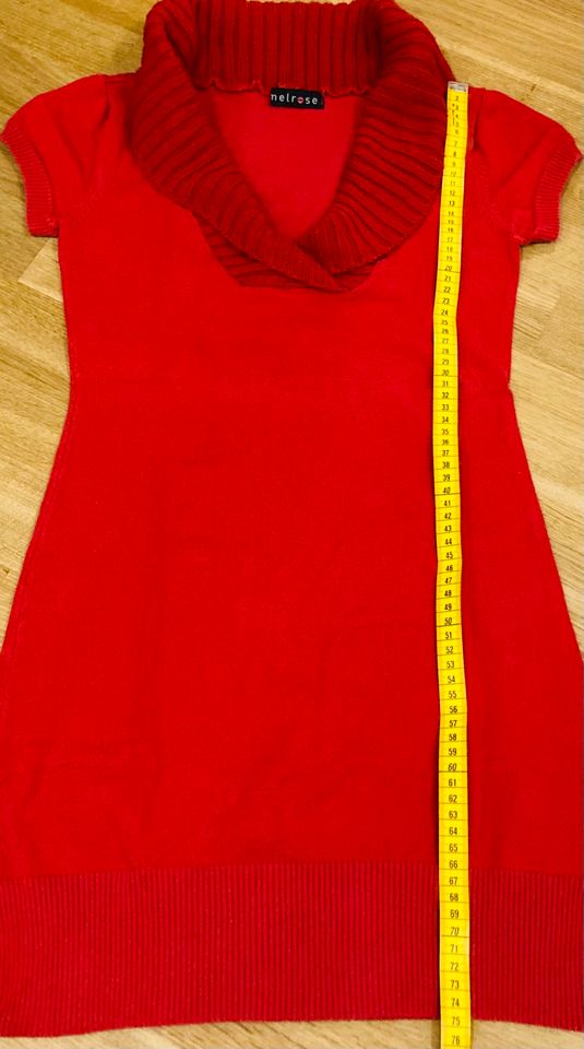 Rotes Damen Basic Frühling Feinstrick Strickkleid Kurzarm in München