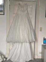 Hochzeitskleid mit Reifrock, Schleier und Schuhe zu verkaufen Niedersachsen - Weener Vorschau