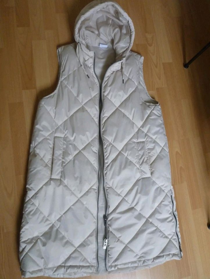 Weste Kapuze Long Puffer Stepp   Gr.40 beige in Bengerstorf