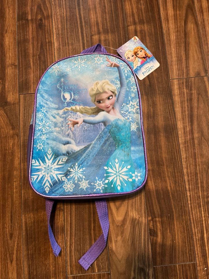 Anna und Elsa Rucksack NEU Lila in Osterode am Harz