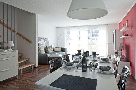 Neu: modernes und helles Reihenmittelhaus in naturnaher Lage! in Bietigheim