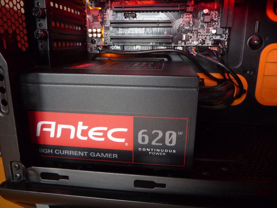 Gaming PC, i7 6700K, RTX 2080, 16 GB DDR4, 240 GB SSD TOP!! in Arnsberg