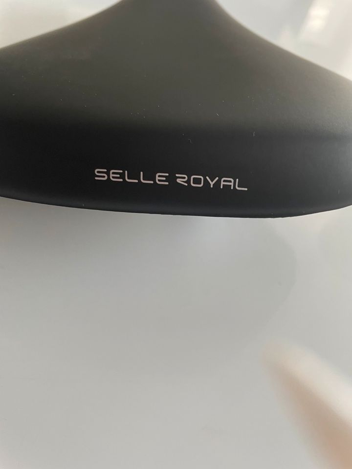 Selle Royal Sattel E- Bike  neu Essenza in Schopfheim