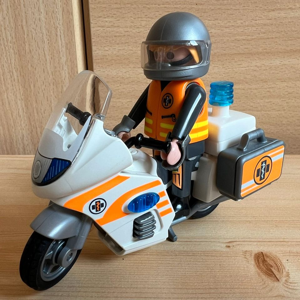 Playmobil Notarzt-Motorrad mit Blinklicht - City Life in Uehlfeld