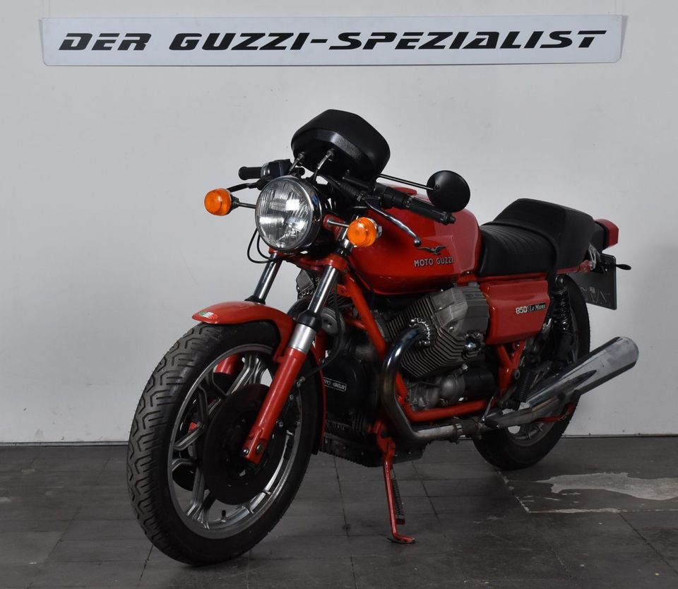 Schön modifizierte Moto Guzzi Le Mans III in Laer