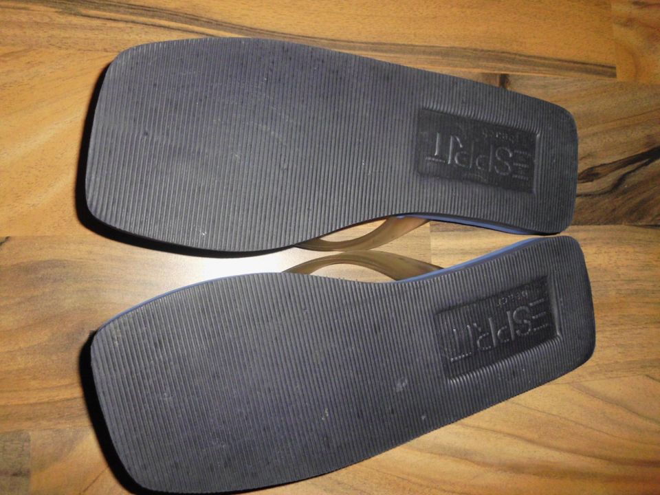 Esprit Flip Flops/ Badelatschen in Gommern