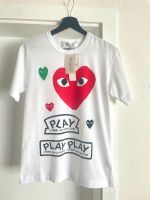 Comme Des Garçons Play T-Shirt mit verschiedenen Logos (ORIGINAL) Niedersachsen - Seevetal Vorschau