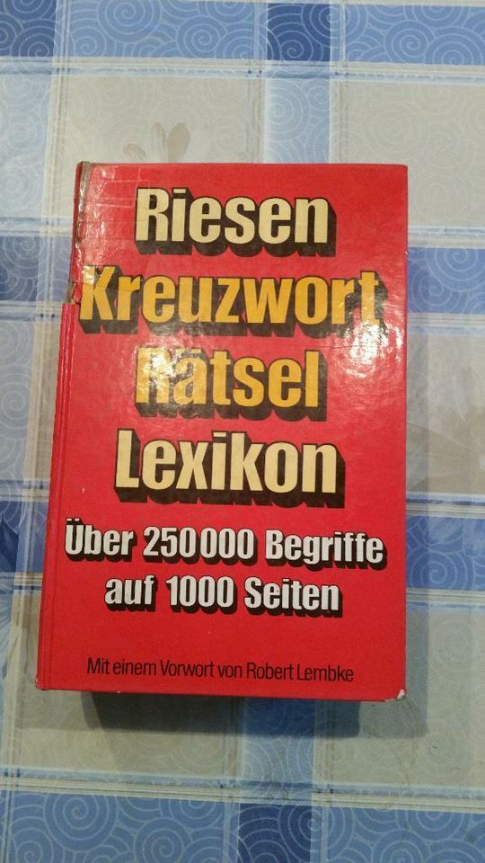 Kreuzworträtsel Lexikon (8 Bücher) in Fachingen