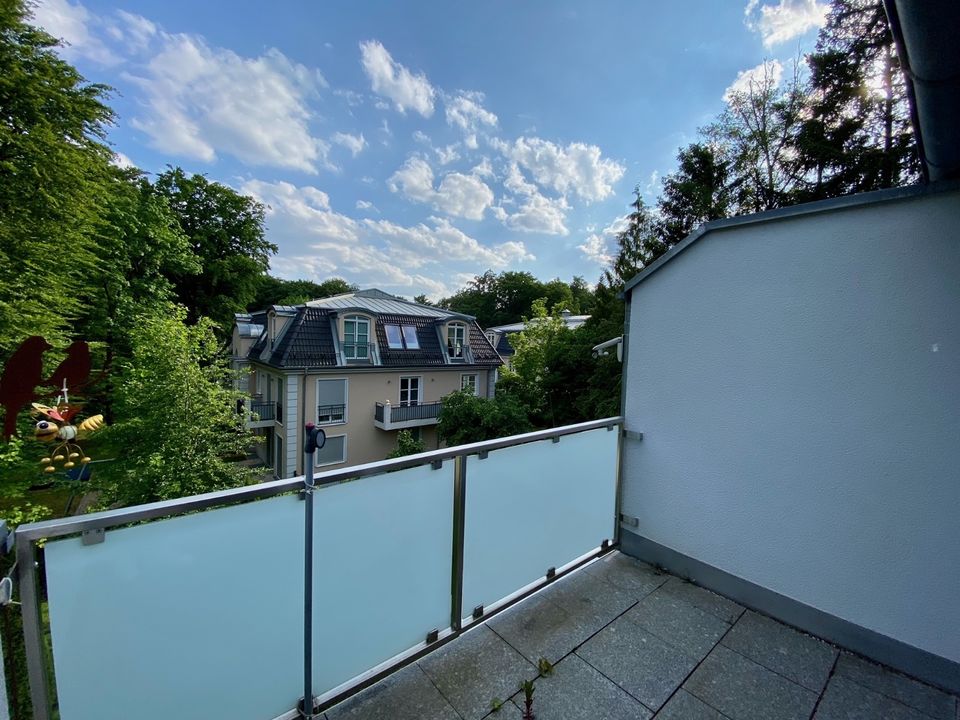 Traumhafte Dachgeschosswohnung mit bis zu 4 Meter Raumhöhe in München
