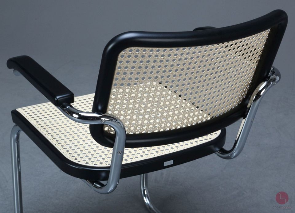 Thonet S64 V Freischwinger Bauhaus Stuhl Schwarz Chair 1 von 6 in Würzburg