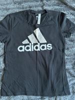 Adidas T-Shirt in Schwarz (Damen) Bayern - Rödental Vorschau