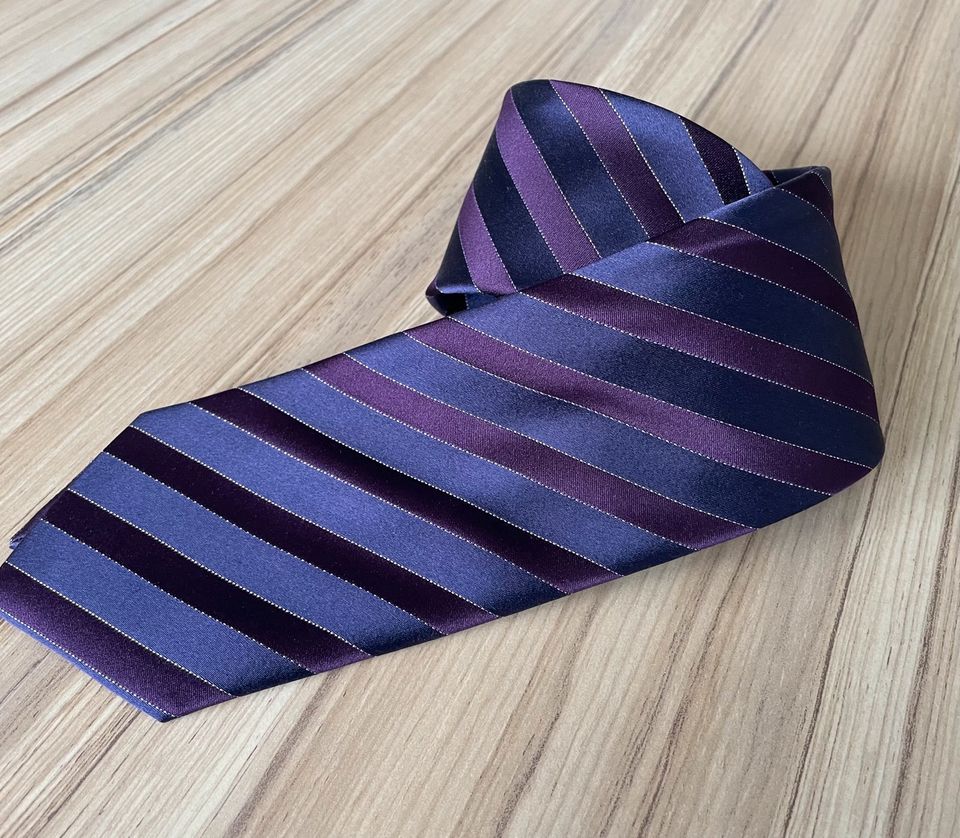 Krawatte 100% Seide lila gestreift Luxury Fashion in Wegberg