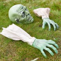 Halloween Zombiegesicht und Arme als Rasenpfähle Düsseldorf - Bilk Vorschau
