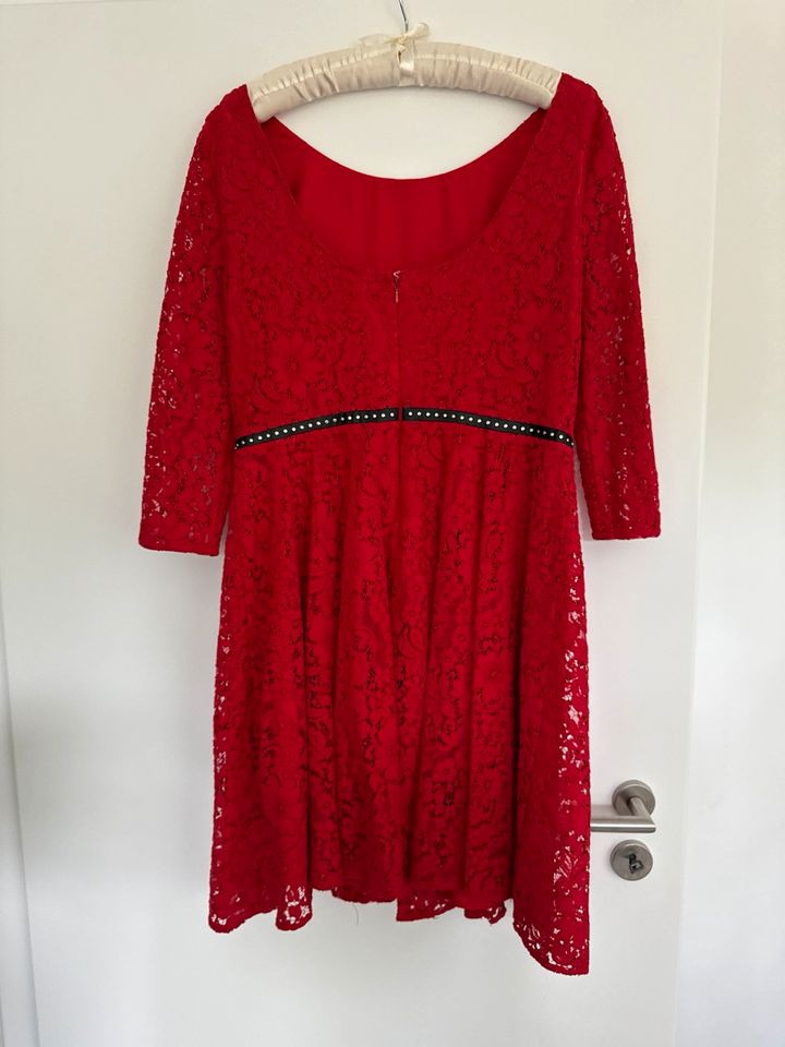 Guess Rotes Spitze Kleid Größe Xl /42 Abendkleid in Bassum