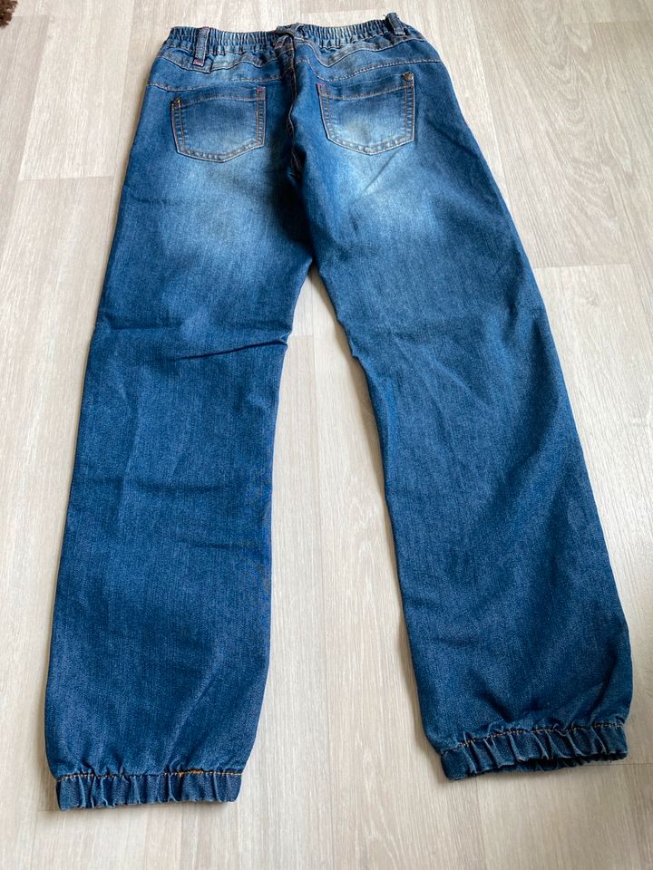 Neue leichte Sommer Jeans Gr 122 in Hünfeld