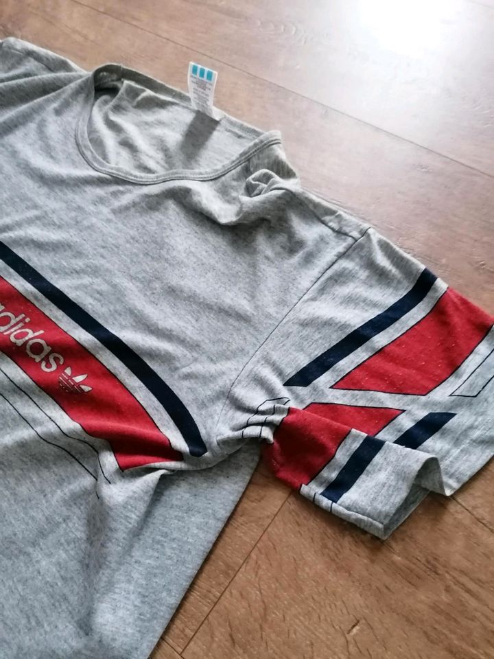 T shirt Adidas vintage original 80er in Stemwede