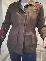 Jeansjacke, khaki mit Rosen, Größe 42/44, Clockhouse Hessen - Vellmar Vorschau