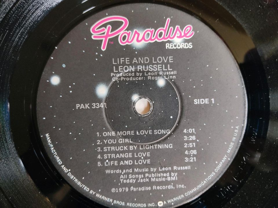 Leon Russel Life and Love Vinyl LP in Hamburg