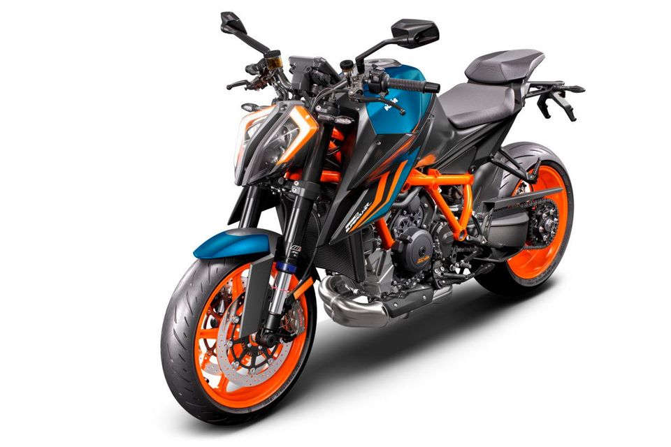 KTM 1290 Superduke 2023, Neufahrzeug ab 0,00% in Willebadessen