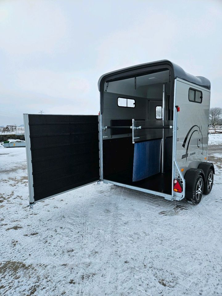 Pferdeanhänger Cheval Liberte Touring Jumping V1 in Meldorf