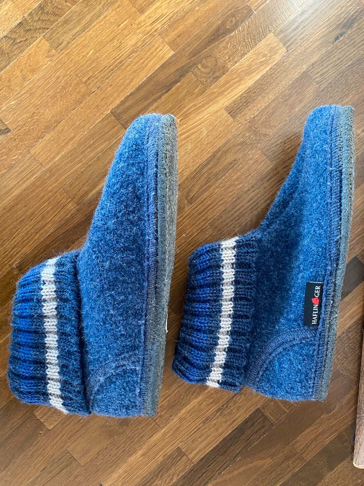 Hausschuhe „Haflinger“ Gr. 35 blau Hüttenschuhe in Bad Grönenbach