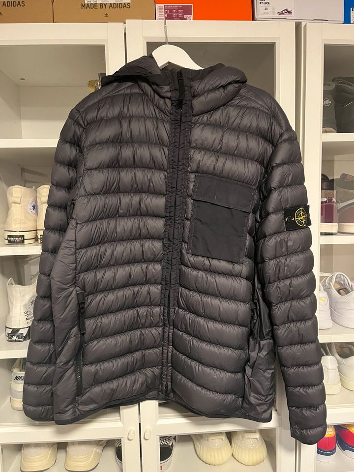 Stone Island Daunenjacke Lightweight Hooded Puffer XXL in Friedrichshafen