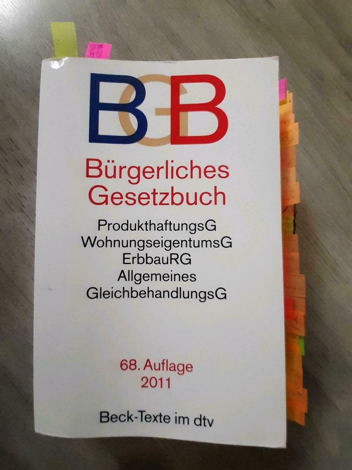 BGB Gesetzbuch Studium Lehrbuch Schule Paragraph Rechtssprechung in Delmenhorst