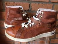 PUMA Sneaker* echtes Leder* gefüttert mit Fell* Gr. 40* NP-135€ Nordrhein-Westfalen - Brühl Vorschau