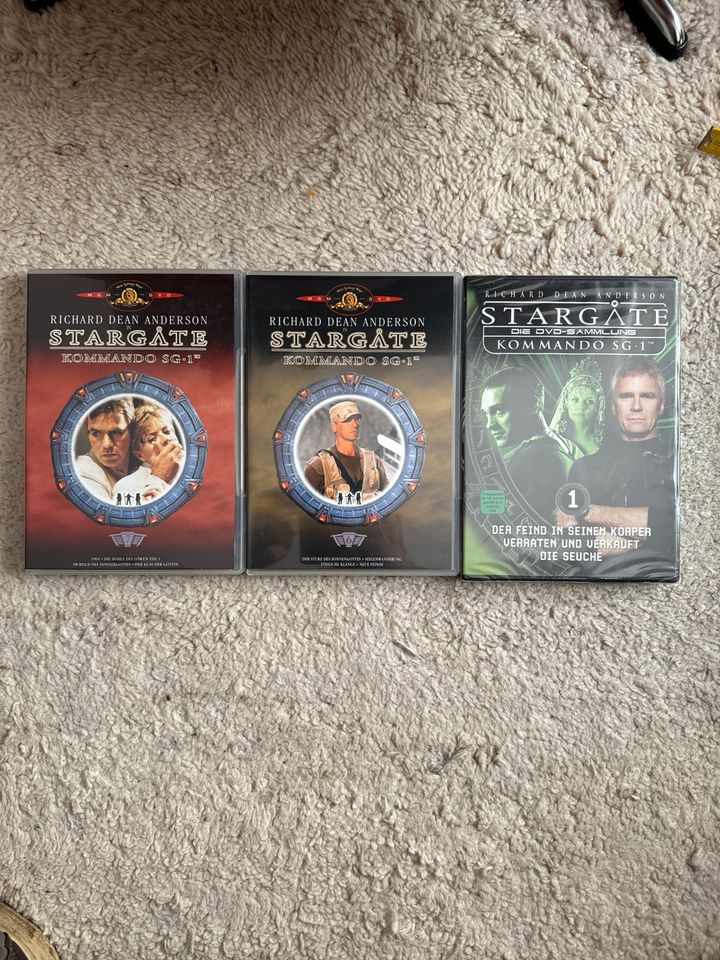DVD Stargate 6 , 7 und die DVD-Sammlung in Diepholz