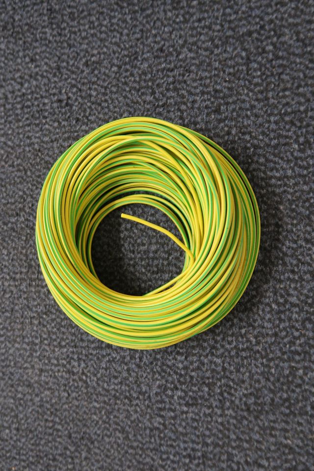 Verdrahtungsleitung PVC gelbgrün 2,5mm², Länge ca. 75m in Waldachtal