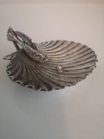 Süßes seltenes Schälchen Muschelform mit Fischchen Silber 800 Niedersachsen - Oldenburg Vorschau