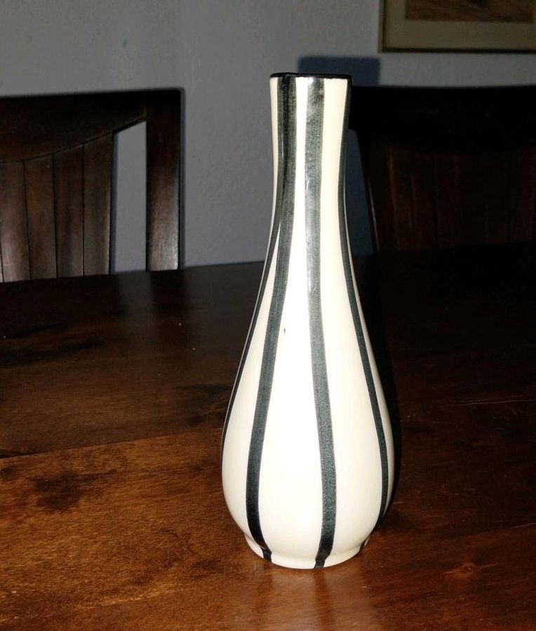 Schöne alte Vase Keramik Vintage 1950er schwarzweiß in Wilhelmshaven