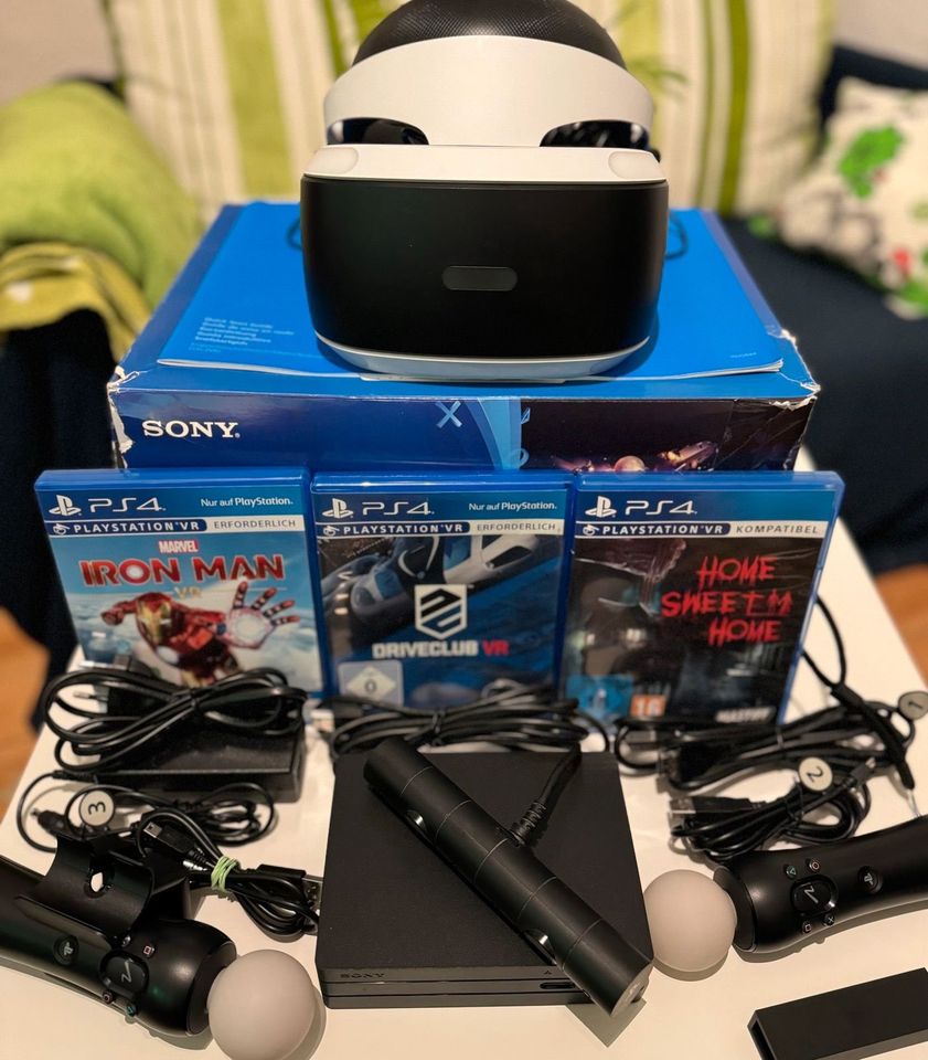 PS4 VR Version 2 Brille + 3 Spiele/ Kamera/Controller und Zubehör in Nalbach
