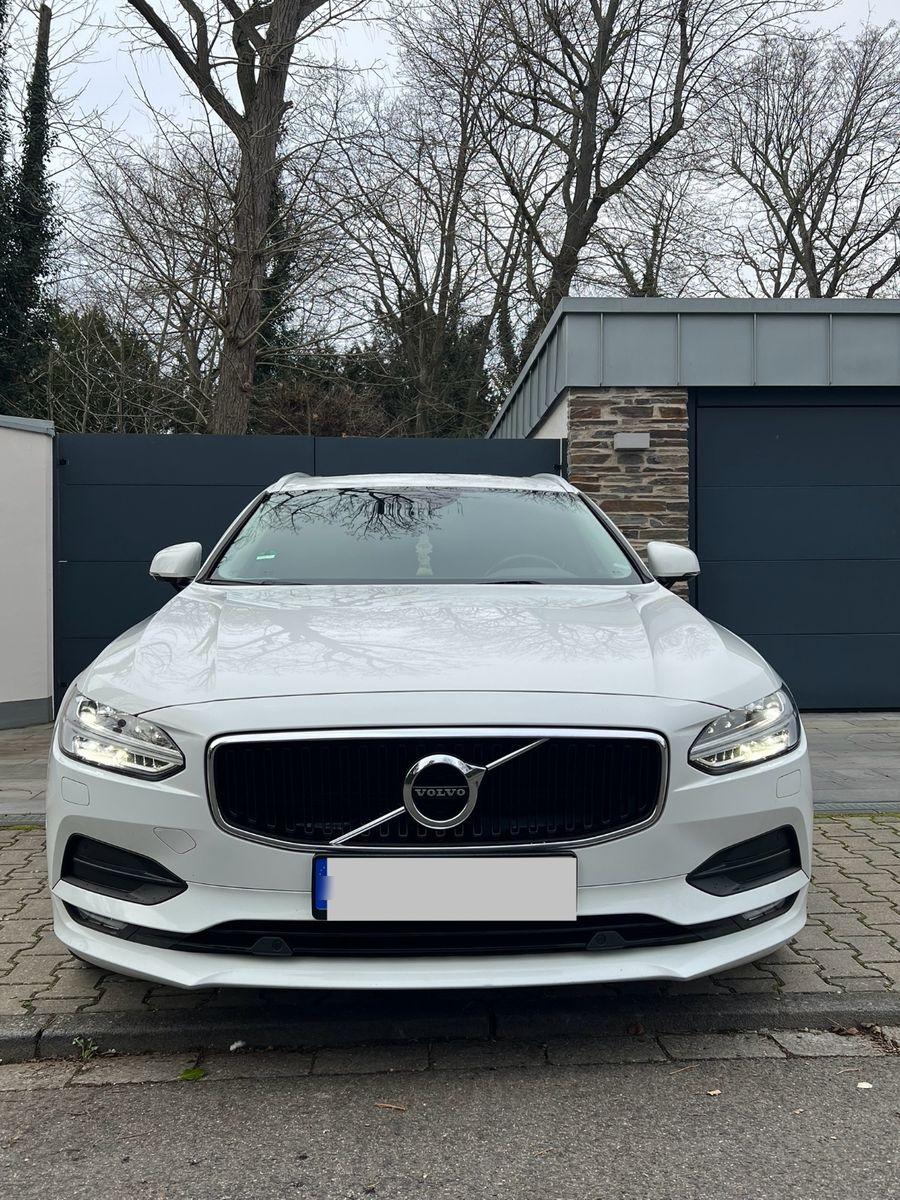 Abbildung des Autos Volvo V90 D4 AWD Geartro…